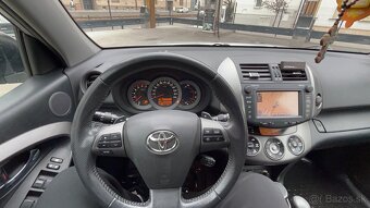 Predám toyotu rav 4 2011 - 16