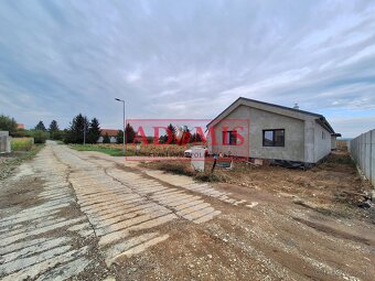 Predáme 4izbový bungalov 140m2 Cestice,obecná voda,ČOV,len 1 - 16