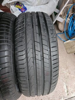 225/45 R18 - 16