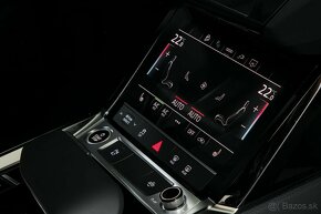 Audi e-tron S-line Quattro 55 300kW B&O Matrix Tažné 2022 - 16