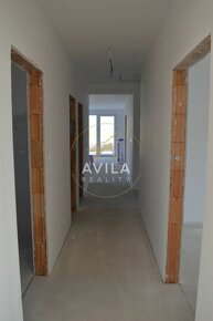 NA PREDAJ: 5 izbový RD bungalov na pozemku 489m2 - Cífer Pác - 16