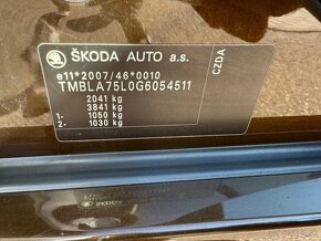 ►► ŠKODA YETI 1,4 TSI 4x4 - 110 kW, NAVI, PARK.KAMERA ◄◄ - 16