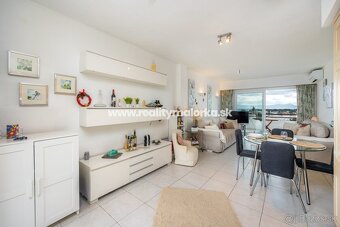 Na predaj apartmán s výhľadom na more v Puerto de Alcúdia - 16