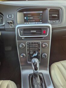 VOLVO S60 Sedan 100kw Automat - TOP STAV - 16