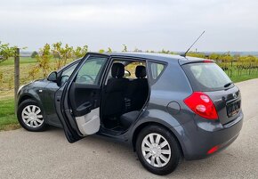 Kia Ceed 1.4 16V 77KW/105PS R.V.03/2009 - 16