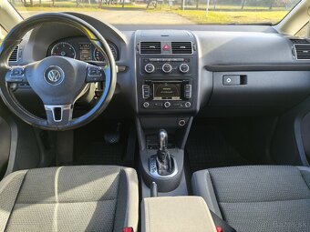 Volkswagen Touran 1.6TDI DSG - 16