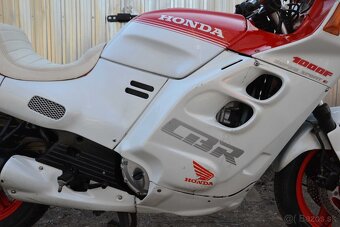 Honda CBR 1000F (SC21), 1. majitel - 16