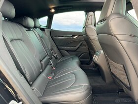 Maserati Levante SQ4 GRANSPORT,Panorama,Nerissimo Edition - 16