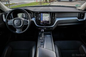 Volvo XC60 D5 Momentum AWD A/T odpočet DPH - 16