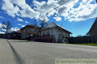 Jedna z posledných  Zachovalá drevenica s pekným pozemk - 16