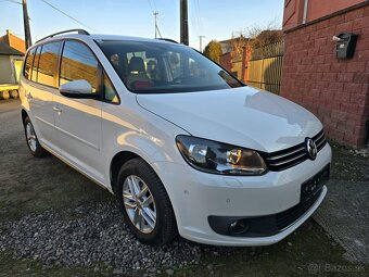 VW TOURAN 1,6 TDI DSG VYNIKAJÚCI STAV - 16