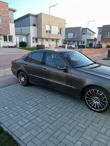 Predam  mercedes  E 211    320  cdi  a  280  cdi - 16