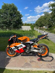 Prodám motocykl Honda CBR1000RR Repsol - 16