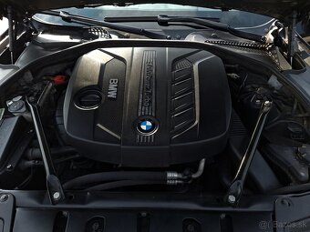 BMW F11 525d  -BLACK SAPHIRRE- - 16