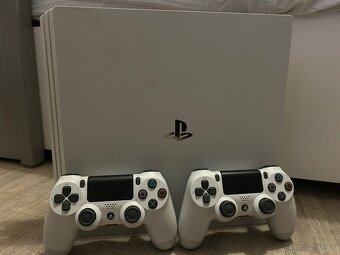 Play Station 4 pro 1tb white. - 16