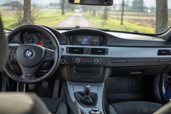 BMW E91 325d M57 M-Paket manuál zadný náhon - 16