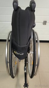 invalidny vozík 44cm s elektrickou vertikalizaciou - 16