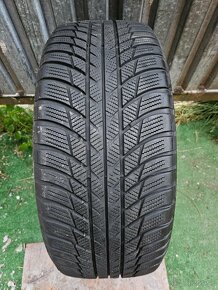 Zimné pneumatiky Bridgestone Blizzak LM001 - 215/55 r17 - 16