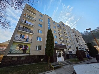 3 iz.byt-vl.kúrenie, tehla,93m2+2x loggia, Trenčín. - 16