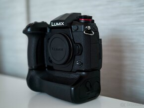 Panasonic Lumix DC- G9 telo - 16