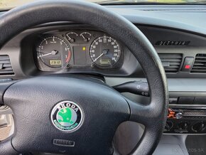 SKODA OCTAVIA 1.6i 74kw,PRVY MAJITEL199000KM - 16