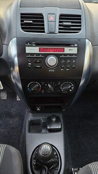 Fiat Sedici 1.6 88 kW 2011,1.majitel 83tis km serviska klima - 16