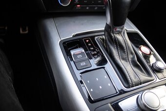 Audi S7 Sportback V8T - 16