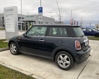 Mini Cooper 1.6 - 16