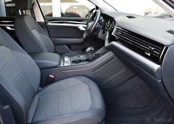 Volkswagen Touareg 3.0TDi 4M TAŽNÉ VZDUCH ČR 1.M 170 kw - 16