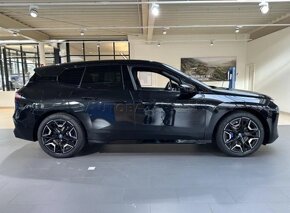 Bmw iX40 panorama, bezplatná záruka a servis 7/2027 - 16