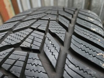 Kvalitné zimné pneu Hankook Winter ICept - 215/65 r17 99V - 16