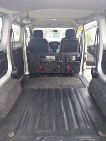 Nissan NV 200 - 16