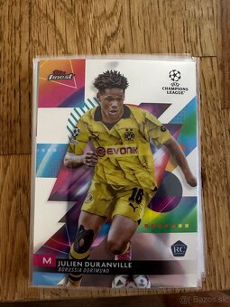 TOPPS FINEST ZBERATEĽSKÉ FUTBALOVÉ KARTY KARTIČKY - 16