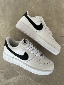 Nike Air Force 1 bielo čierne tenisky - 16