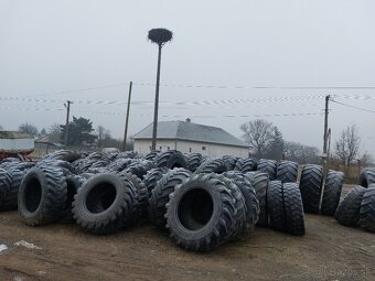 315/70R22,5 aj 315/80R22,5,aj 385/65R22,5 - 16