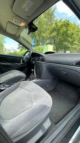 Citroen C5 1.6 HDi 16V - 16