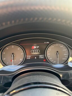 AUDI S7 4,0 TSFI (RS7) - 16