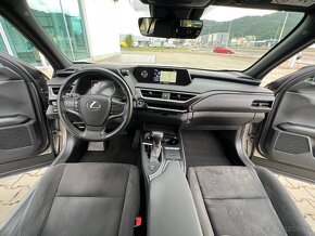 Lexus UX 250h Prestige 112kW Hybrid CVT - 16