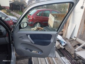 Citroen Xsara Picasso 2.0 HDI rok 2003 ND - 16