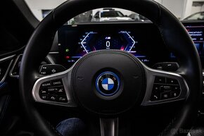 BMW i4 - 16