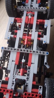 LEGO LACNE PREDÁM KOMPLETNÉ STAVEBNICE BARÁČKOV A ÁUT - 16