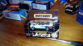 MATCHBOX superfast MB (malé autá) + SKYBUSTERS + Convoy pak - 16