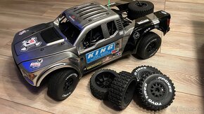 RC auto 1:10 Losi Ford Raptor Baja Rey 4WD - 70 km/h - 16