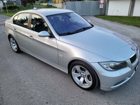 BMW E90 330i - 16