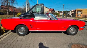 vyzerať krásne Ford Mustang 1966 cabriolet - 16