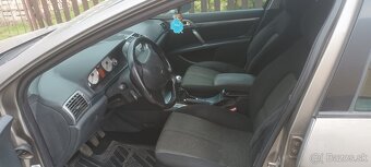 Peugeot 407 comby - 16