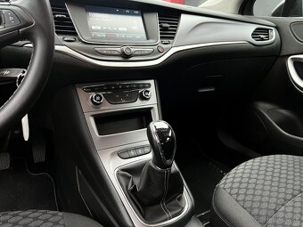 Opel Astra 1.5 CDTI, diesel, manuál - 16