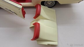 1:18 FORD THUNDERBIRD 1963 - 16