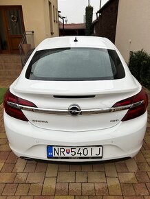 Predám Opel Insignia Cosmo 2,0 CDTI  Hatchback diesiel - 16