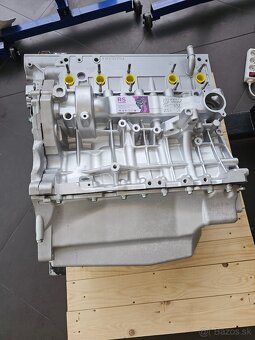 MOTOR BPC / BNZ / AXE / AXD 2,5 TDI VW T5 - 16